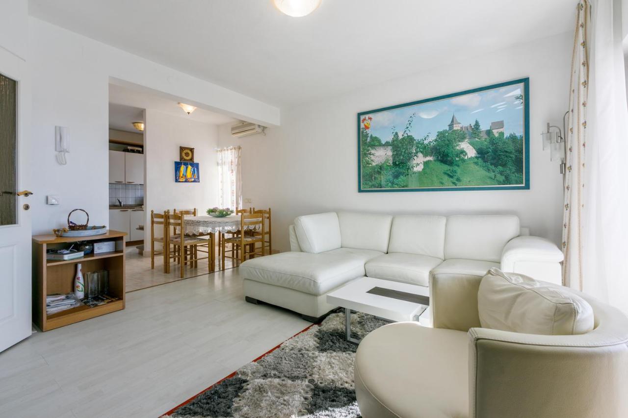 Apartment Eni Селце Екстериор снимка