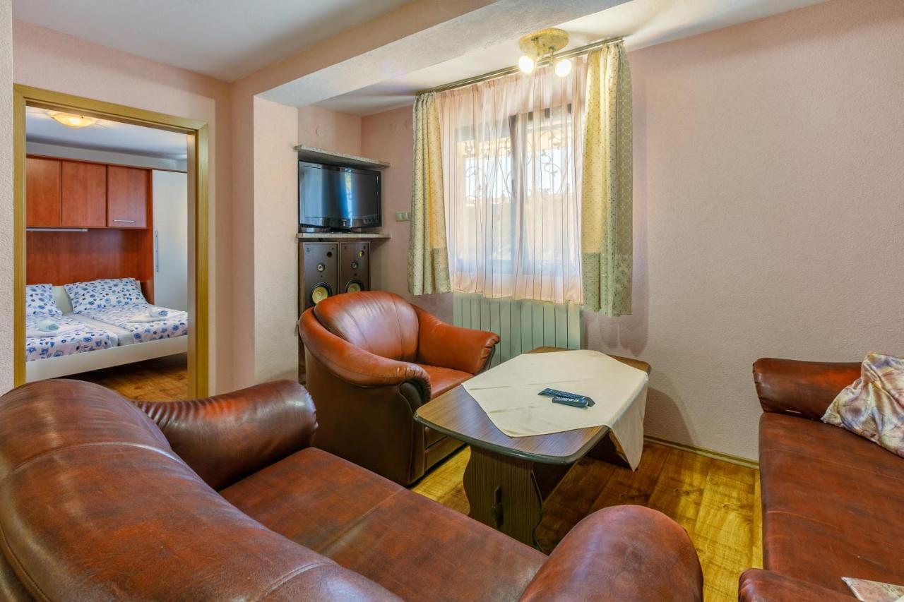 Apartment Eni Селце Екстериор снимка